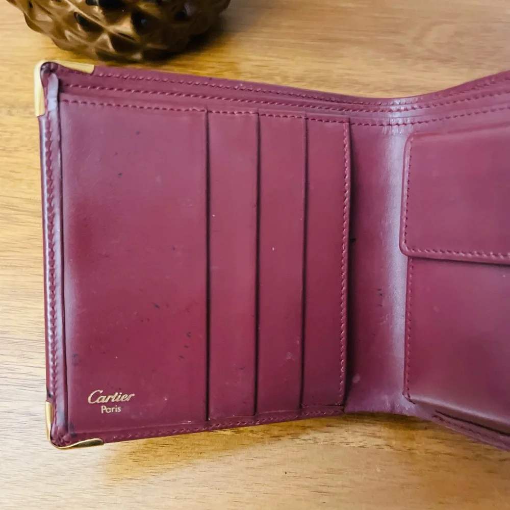 CARTIER Bordeaux Calfskin Bifold Wallet CURRENT 💯 AUTHENTIC - Picture 7 of 15